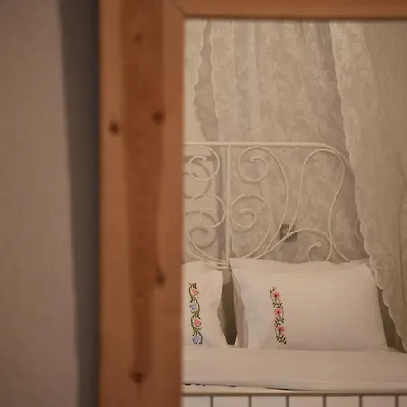 - Downtown Exclusive Διαμέρισμα Αράχωβα