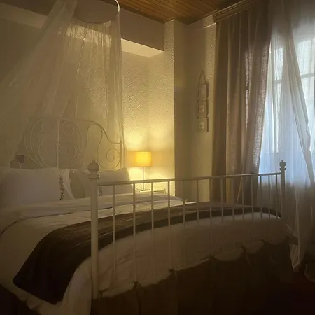 - Downtown Exclusive Apartment