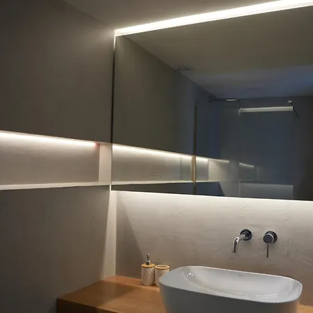 - Downtown Exclusive Διαμέρισμα Αράχωβα