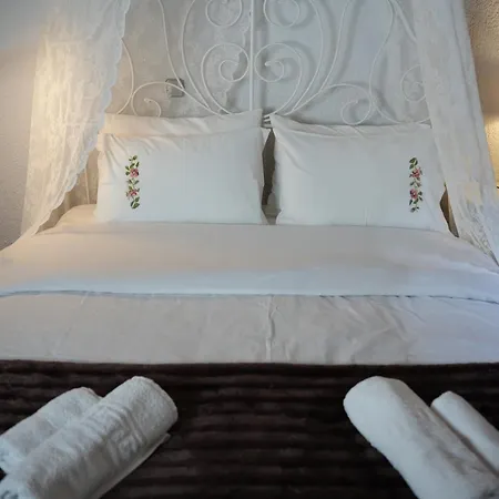 - Downtown Exclusive Διαμέρισμα